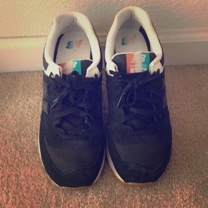 New Balance Women’s 574 sneakers